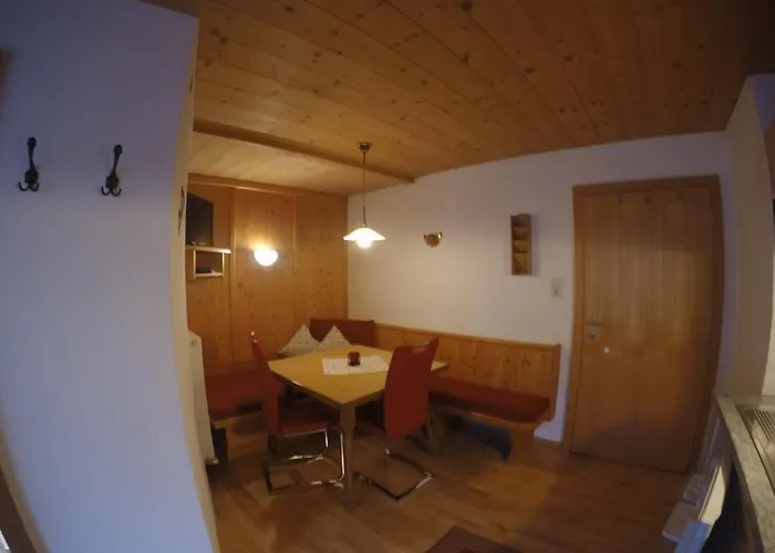 Haus Weitenstich 公寓 *